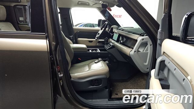 Land Rover Defender (L663) 110 D300 HSE 2022 — фото 11