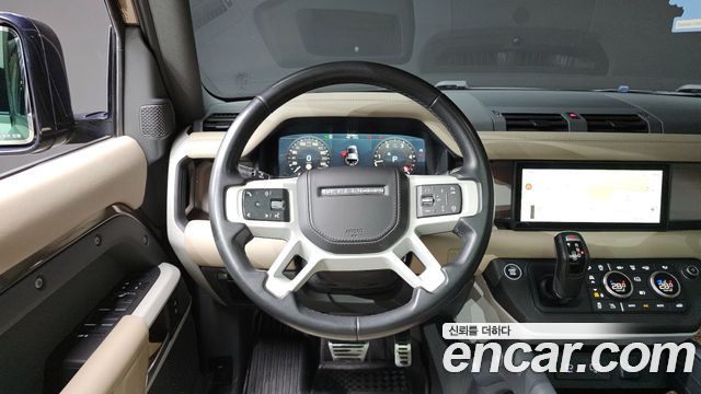 Land Rover Defender (L663) 110 D300 HSE 2022 — фото 13