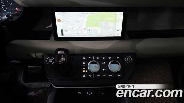 Land Rover Defender (L663) 110 D300 HSE 2022 — фото 14