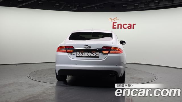Jaguar XF 2.2D Luxury X250 2015 — фото 4