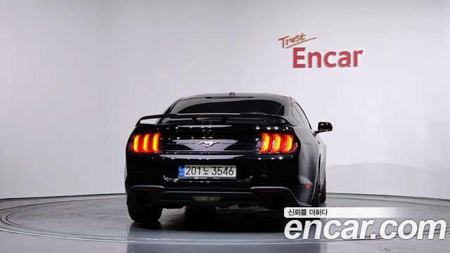 Ford Mustang Coupe 2018 — фото 4