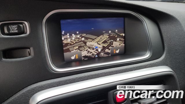 Volvo V40 Cross Country D3 2018 — фото 14