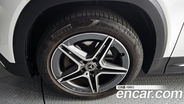 Mercedes-Benz GLB-Class (X247) GLB250 4MATIC 2022 — фото 5
