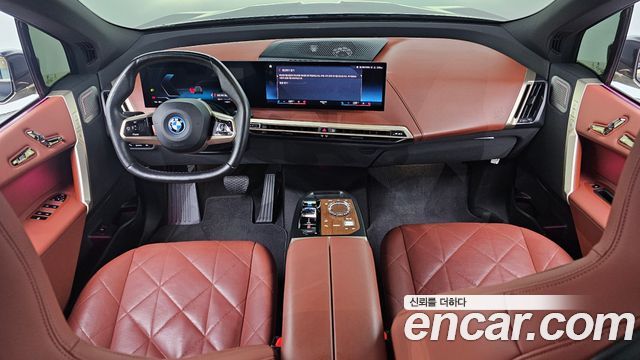 BMW iX xDrive40 First Edition 2022 — фото 7