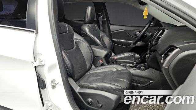 Jeep Cherokee (KL) 2.4 Longitude AWD 2019 — фото 10