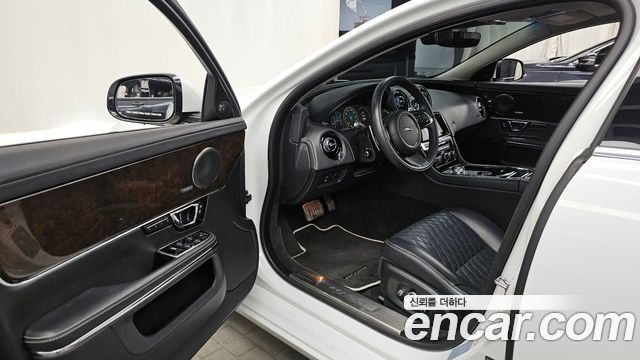Jaguar XJ 3.0D XJ50 LWB X351 2019 — фото 10