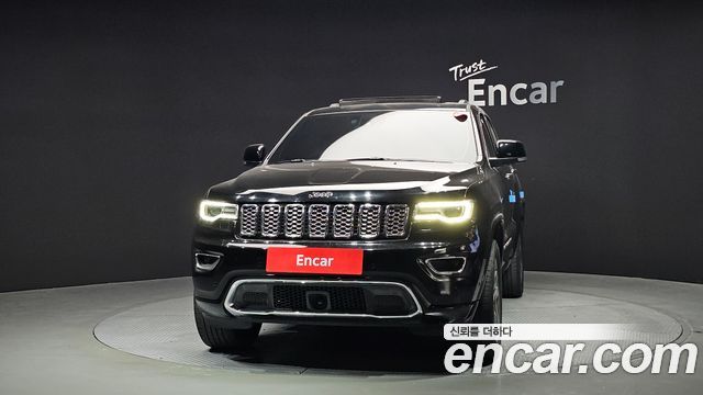 Jeep Grand Cherokee 3.0 Diesel Overland WK2 2017 — фото 3
