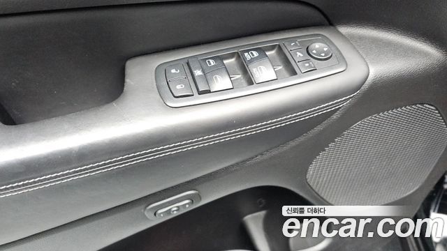 Jeep Grand Cherokee 3.0 Diesel Overland WK2 2017 — фото 13