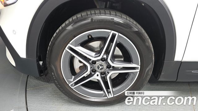 Mercedes-Benz GLB-Class (X247) GLB250 4MATIC 2022 — фото 5