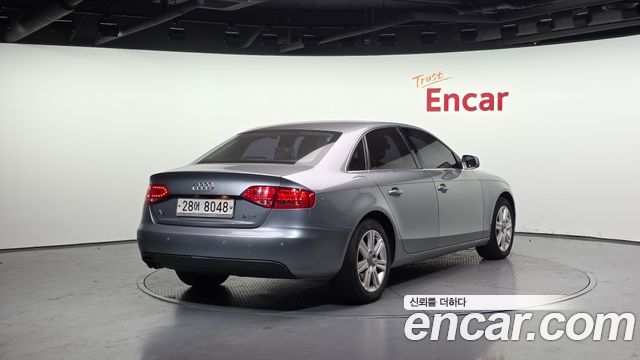 Audi A4 2.0 TFSI B8 2011 — фото 2
