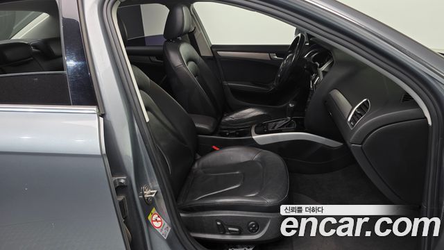 Audi A4 2.0 TFSI B8 2011 — фото 11