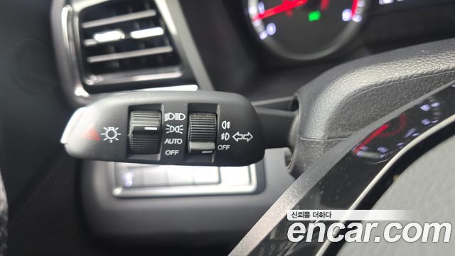 KG Mobility (SsangYong) Very New Tivoli Gasoline 1.5 2WD V3 2022 — фото 16