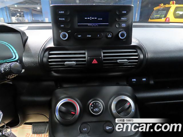 Hyundai Casper Smart 2023 — фото 15