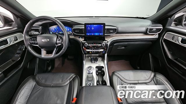 Ford Explorer (VI) 3.0 Platinum 4WD 2023 — фото 7