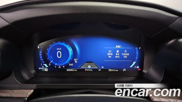Ford Explorer (VI) 3.0 Platinum 4WD 2023 — фото 8