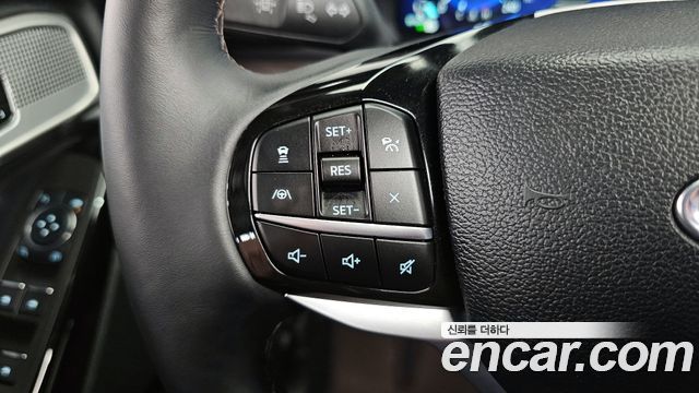 Ford Explorer (VI) 3.0 Platinum 4WD 2023 — фото 20