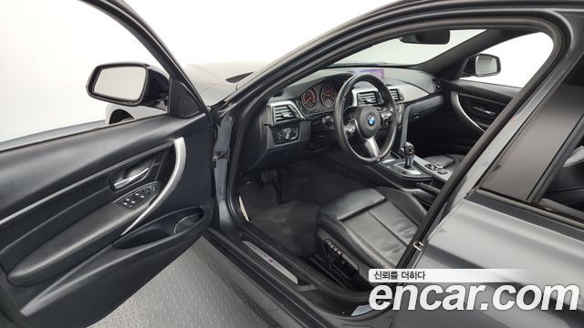 BMW 3 Series (F30) 320d xDrive Touring M Sport 2013 — фото 10