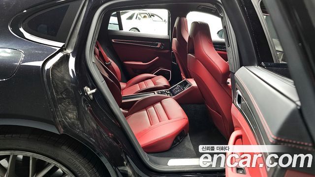 Porsche Panamera (971) 4.0 GTS 2023 — фото 12