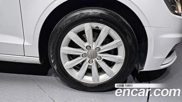 Audi A3 25 TDI Dynamic 8V 2015 — фото 5