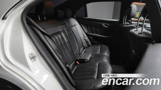 Mercedes-Benz E-Class (W212) E250 CDI 4MATIC 2014 — фото 12