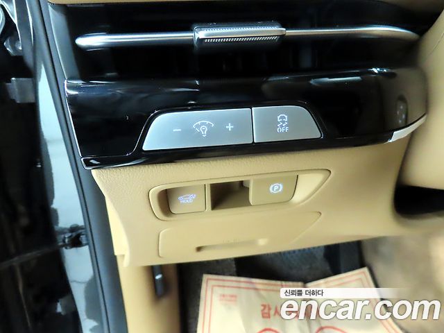 Genesis G80 (RG3) Gasoline 2.5 Turbo AWD 2025 — фото 19