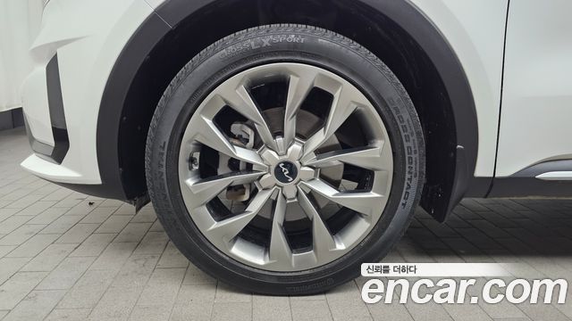 Kia Sorento (IV) Diesel 2.2 4WD Noblesse 2023 — фото 5