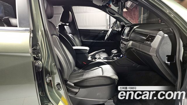 KG Mobility (SsangYong) Rexton Sports Khan Diesel 2.2 4WD Prestige 2023 — фото 11