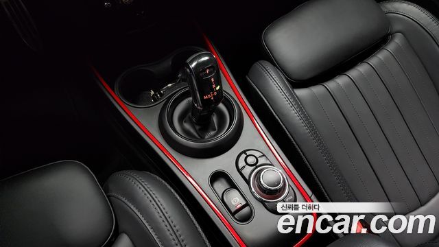 MINI Cooper S Countryman JCW 2nd 2022 — фото 9
