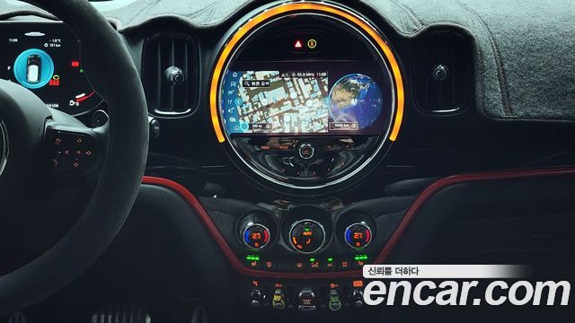 MINI Cooper S Countryman JCW 2nd 2022 — фото 15