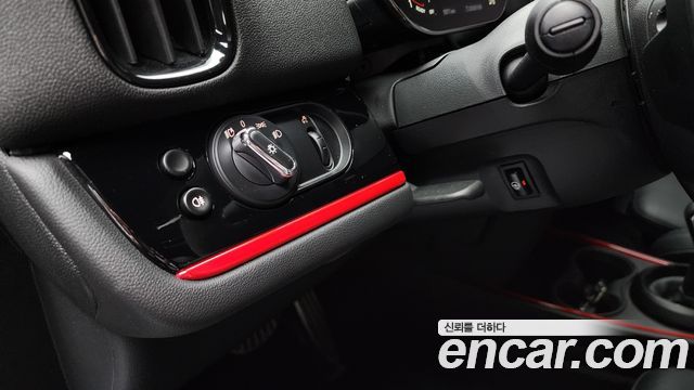 MINI Cooper S Countryman JCW 2nd 2022 — фото 19