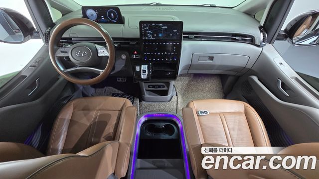 Hyundai Staria 4WD Lounge 9-Seater Inspiration 2023 — фото 7