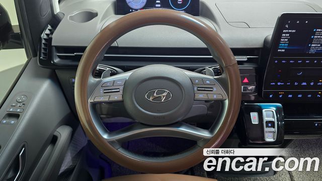 Hyundai Staria 4WD Lounge 9-Seater Inspiration 2023 — фото 17