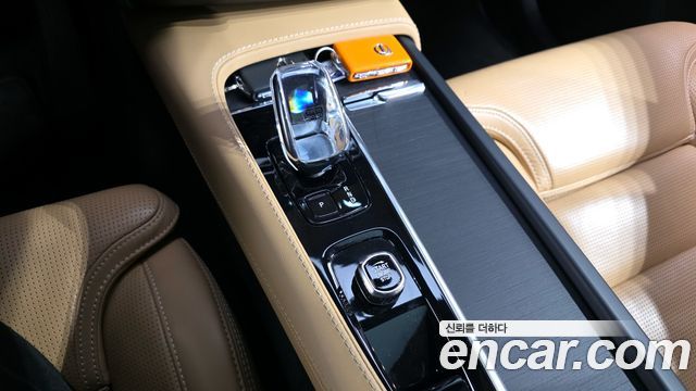 Volvo XC90 (II) B6 Ultimate Bright 2023 — фото 9