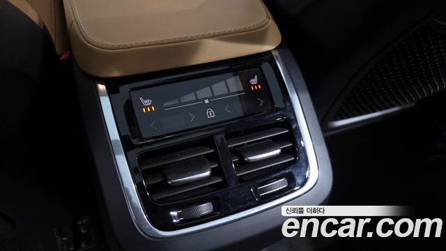 Volvo XC90 (II) B6 Ultimate Bright 2023 — фото 18