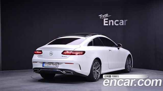 Mercedes-Benz E-Class (W213) E300d 4MATIC Coupe 2022 — фото 2