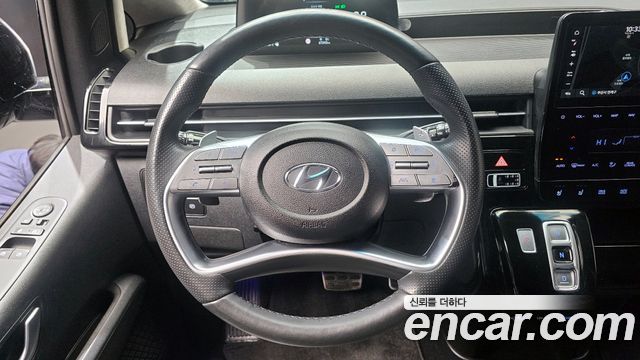 Hyundai Staria Lounge 9-Seater Prestige 2023 — фото 14
