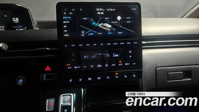 Hyundai Staria Lounge 9-Seater Prestige 2023 — фото 15