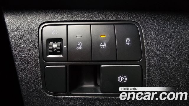 Hyundai Staria Lounge 9-Seater Prestige 2023 — фото 18
