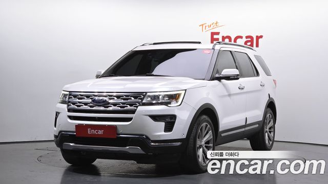 Ford Explorer 2.3 Limited 4WD 5th