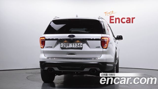 Ford Explorer 2.3 Limited 4WD 5th 2018 — фото 4