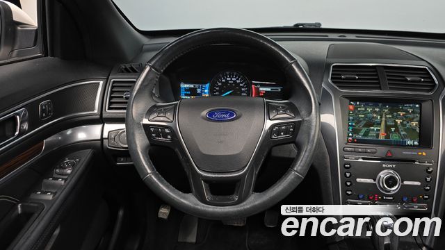 Ford Explorer 2.3 Limited 4WD 5th 2018 — фото 13