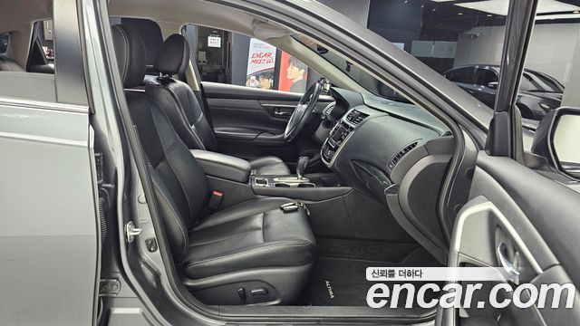 Nissan Altima 2.5 Smart L33 2018 — фото 12