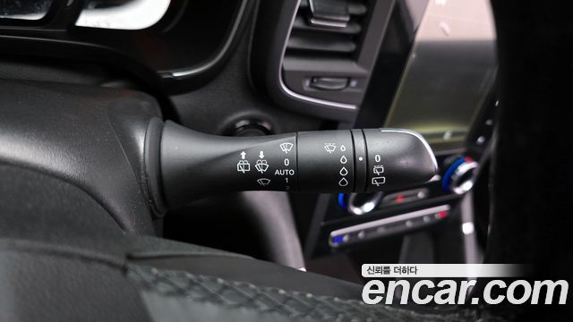 Renault Korea QM6 2.0 GDe RE Signature 2WD 2022 — фото 18