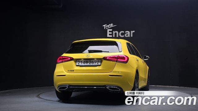 Mercedes-Benz A-Class (W177) A220 Hatchback 2022 — фото 4