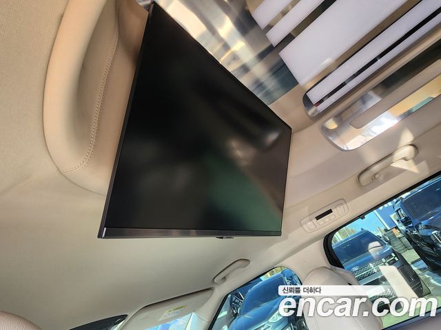 Kia Carnival (IV) Gasoline 9-Seater Hi Limousine (7-seater Limousine(Special vehicle) 2024 — фото 20