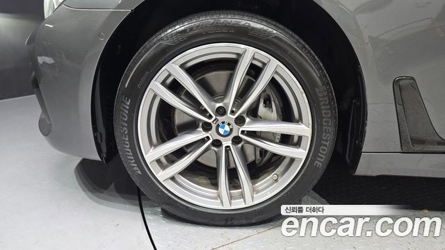 BMW 7 Series (G11) 740d xDrive M Sport 2017 — фото 5