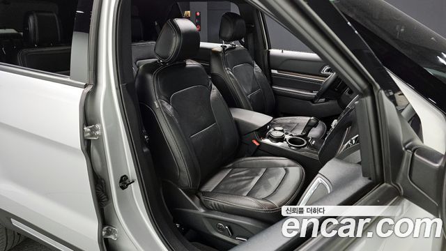 Ford Explorer 2.3 Limited 4WD 5th 2016 — фото 10