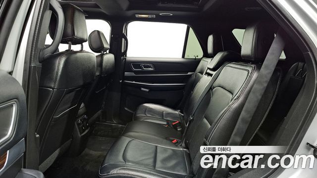Ford Explorer 2.3 Limited 4WD 5th 2016 — фото 12