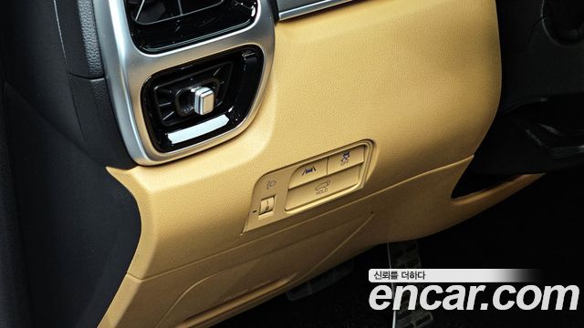 Kia Sorento (IV) Diesel 2.2 4WD Gravity 2023 — фото 14