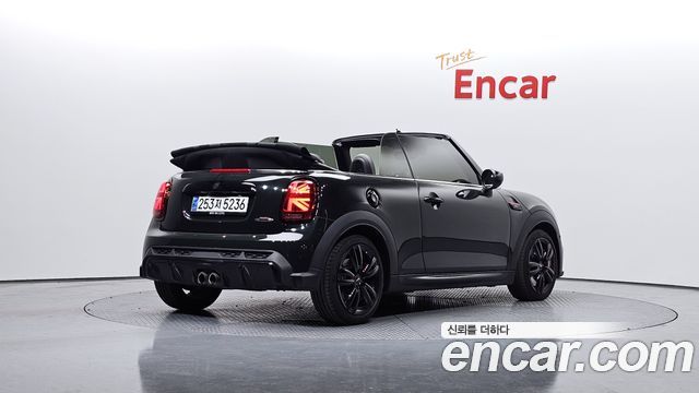MINI Cooper S Convertible JCW 3rd 2024 — фото 2